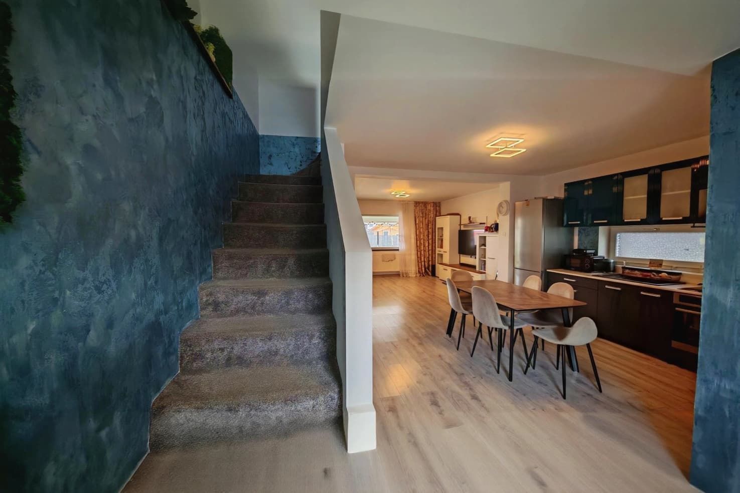 Casa 4 camere, cartier Izvor, oras Brasov - Poză 5