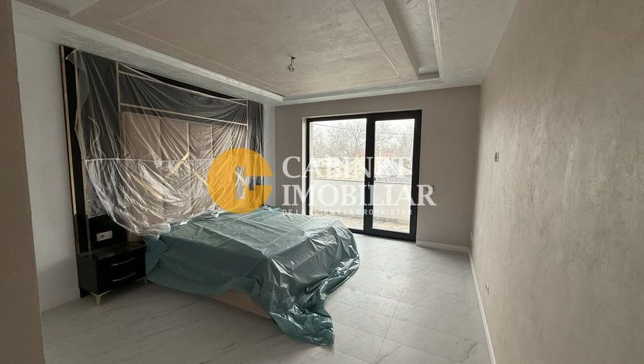 Casa PREMIUM - 5 camere - 3 bai - 750mp teren - La asfalt - Poză 8