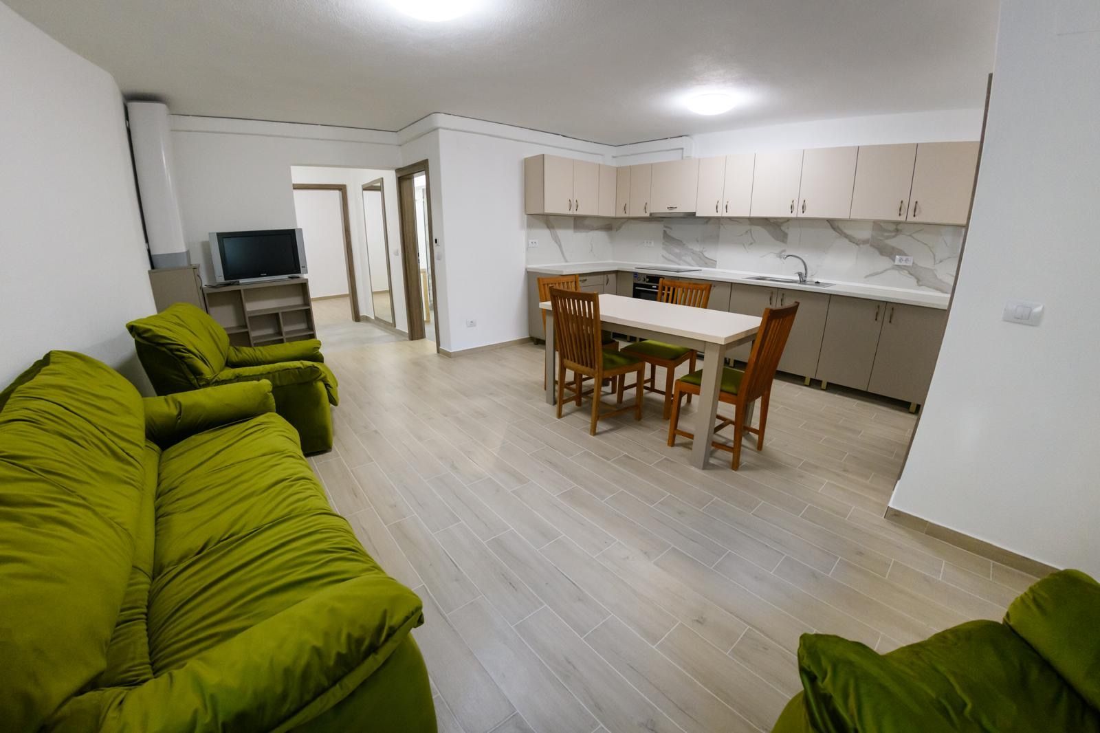 Apartament de închiriat – zona ultracentrală, Oradea - Poză 2