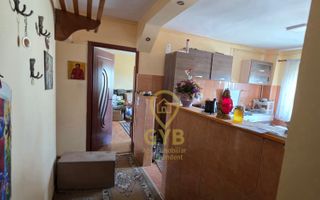 Apartament spatios cu 4 camere, 2 balcoane – Marghita, zona Penny - Poză 9