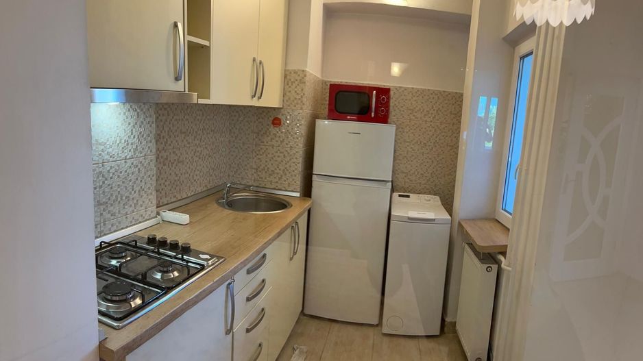 Apartament cu o camera 27 mp etaj 1 - Ultracentral - Piața Ștefan cel Mare - Poză 4