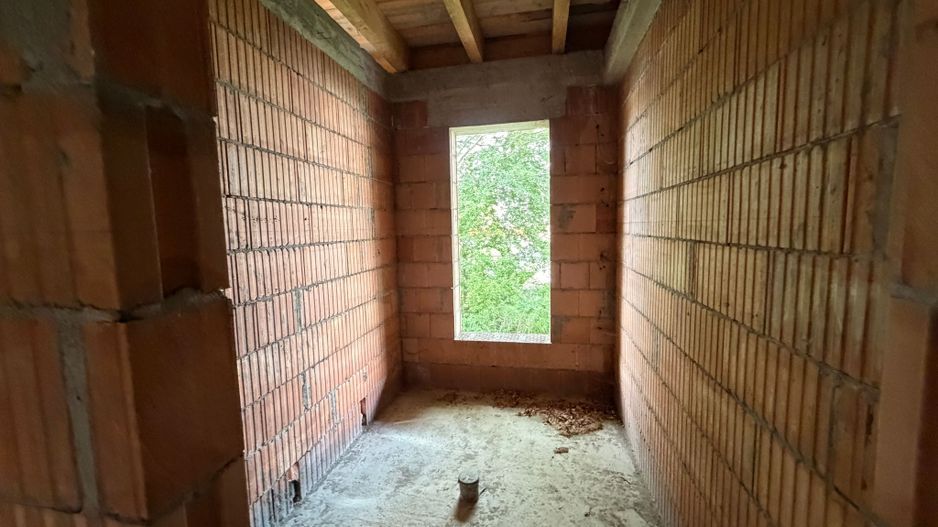 Casă de vânzare 260 mp utili + 1052 mp teren in centrul orasului Covasna - Poză 20