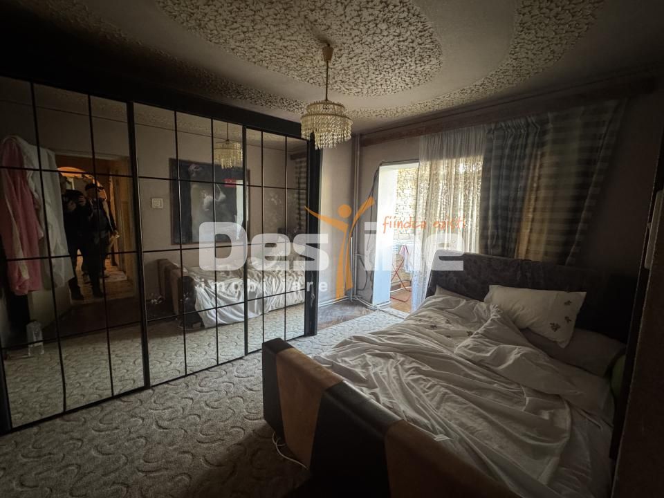 Apartament 3 camere et 1 Ultracentral Simeria - Poză 2
