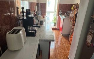 Apartament 3 camere decomandat Calea Bucuresti etaj 1/4