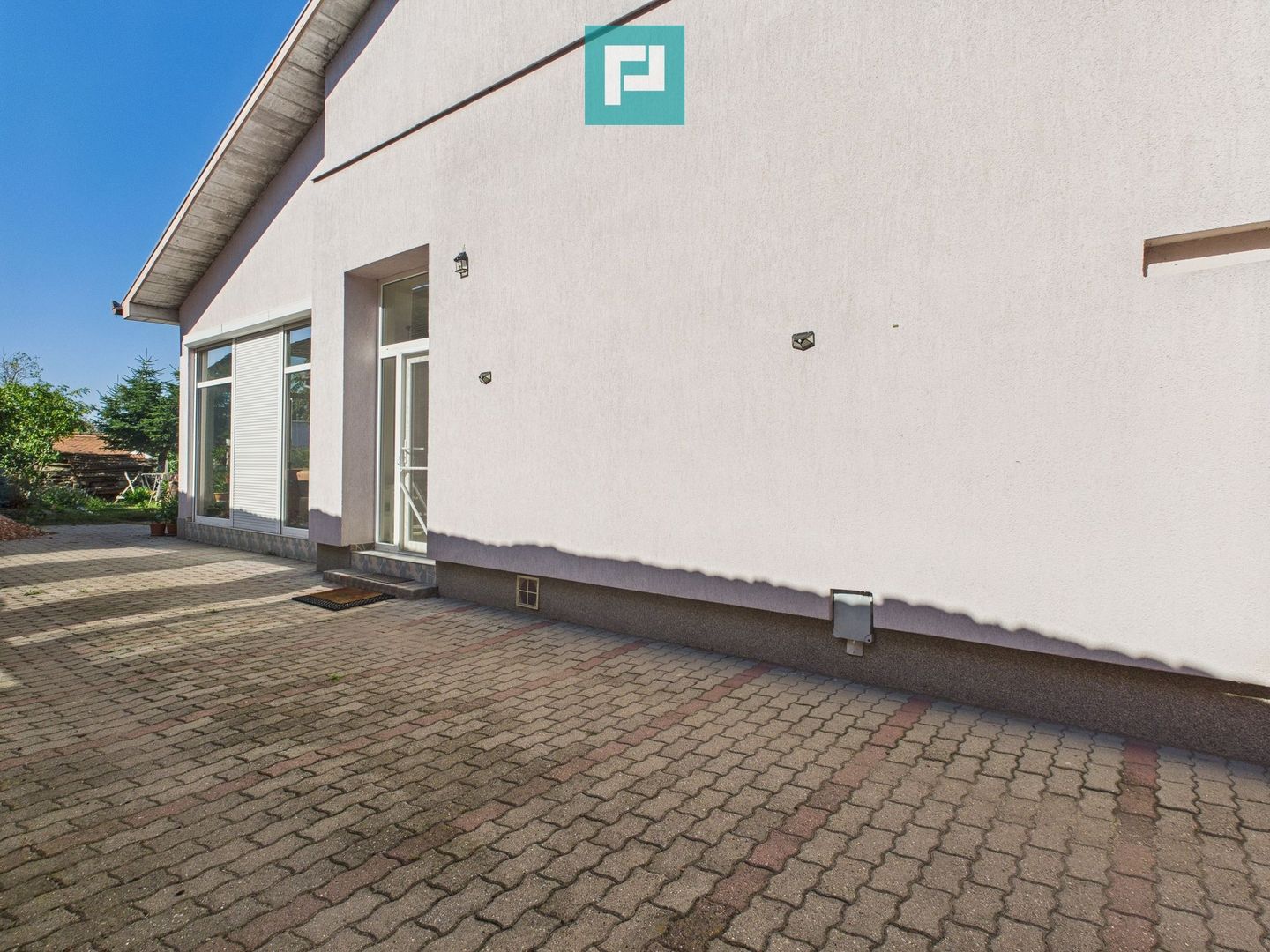 Casă cu piscină și teren generos, Sântana - Poză 24