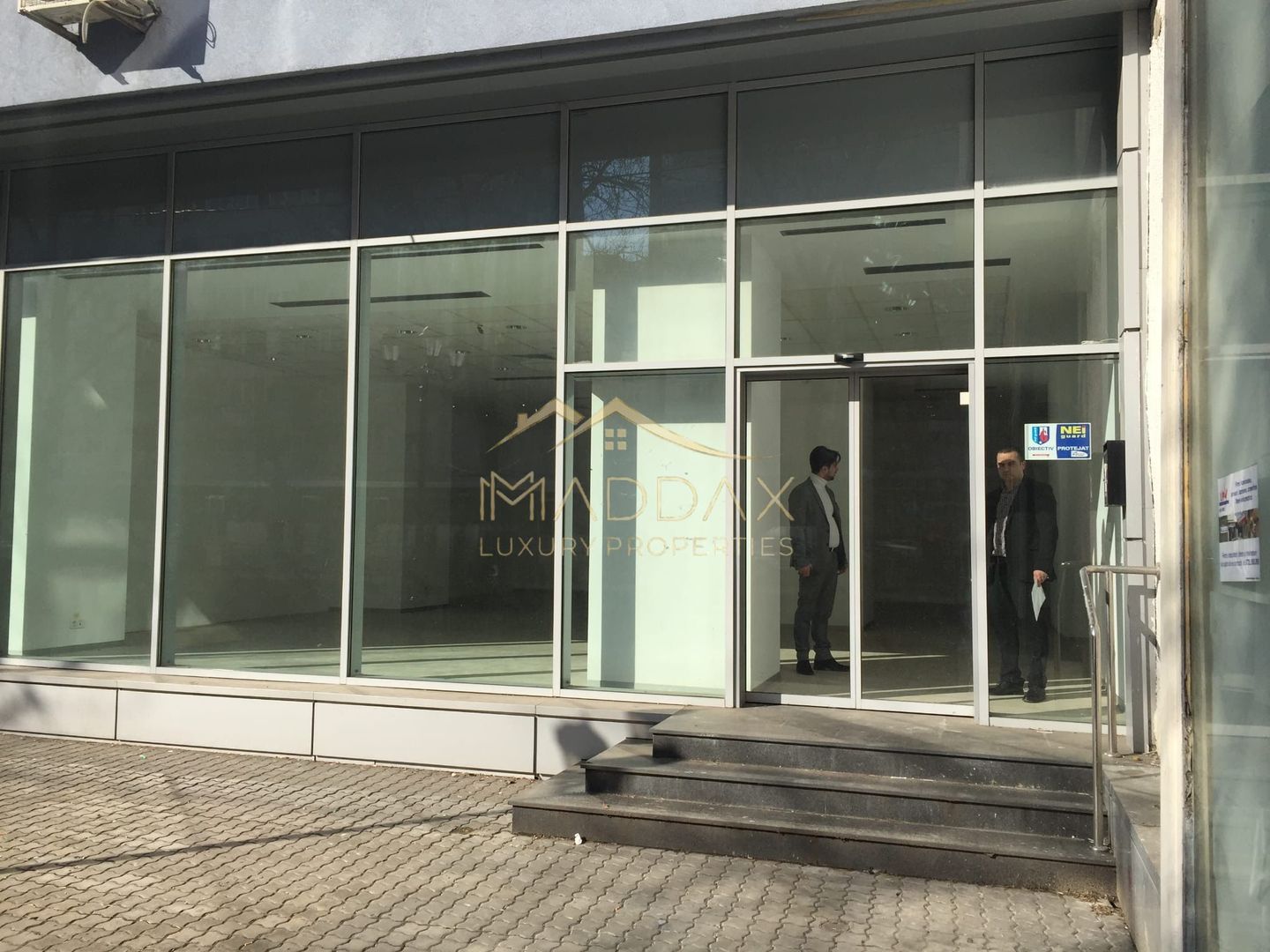 Spatiu Comercial PREMIUM *252mp* // Locatie de TOP // Victoriei - Poză 2