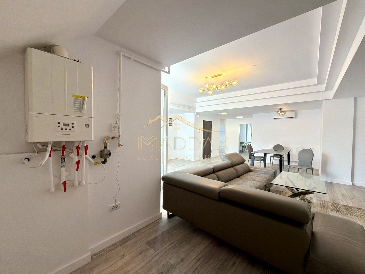 Apartament 3 camere // 134,4 mp utili + parcare // Aviatiei - Poză 4