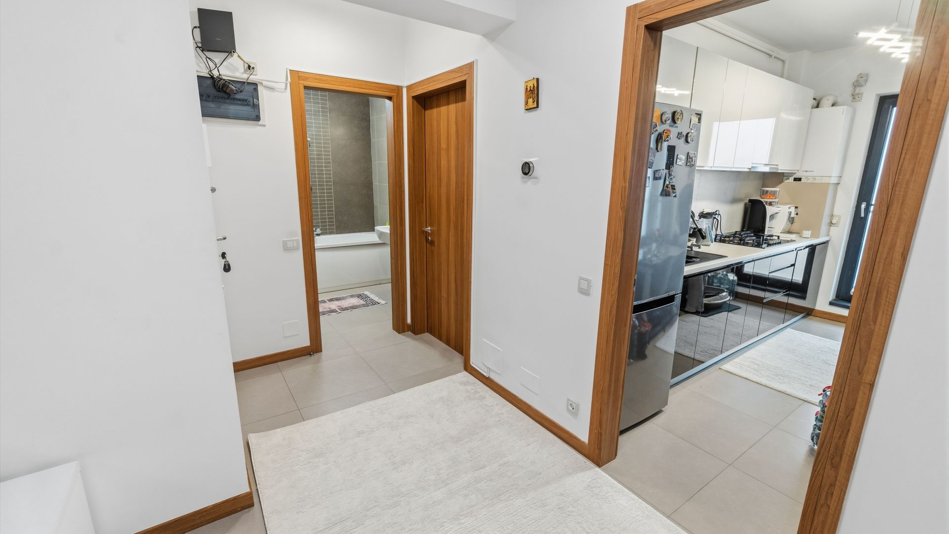 2 Camere 69m Parcare 5Min Metrou P. Poenaru 20 Th Politehnica Crangasi - Poză 1