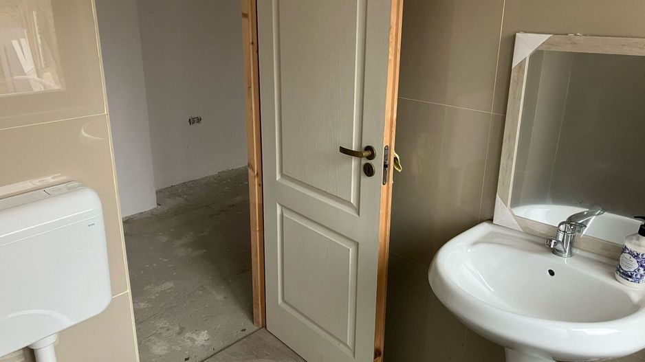 Casa/Vila 6 camere Piata Victoriei, Buzesti / An 2023 - Poză 14