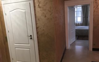 Apartament 3 camere, zona ultracentrala! - Poză 3