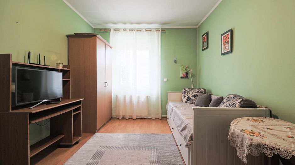 Casă spațioasă cu 4 dormitoare în Nădlac – gata de mutare! - Poză 4