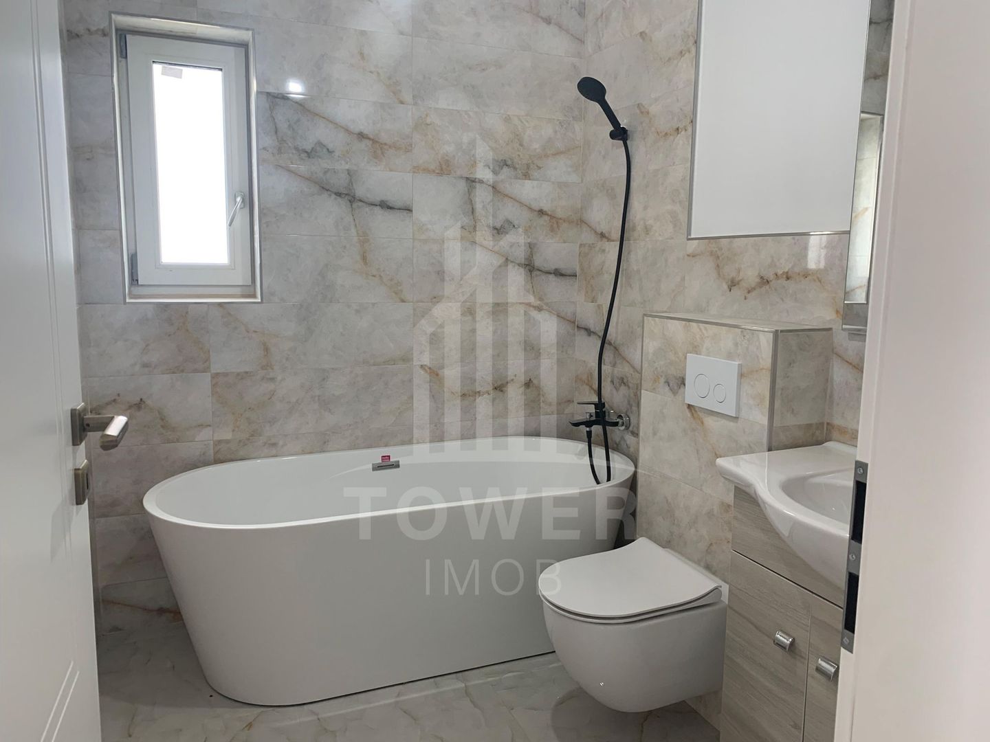 Casă de vânzare cu 4 camere | Loc. Cristian - Poză 14