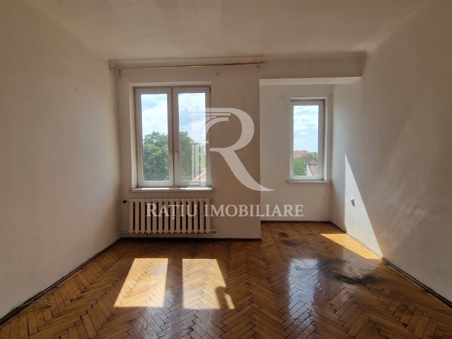 Apartament cu 3 camere | Rogerius | Oradea - Poză 2