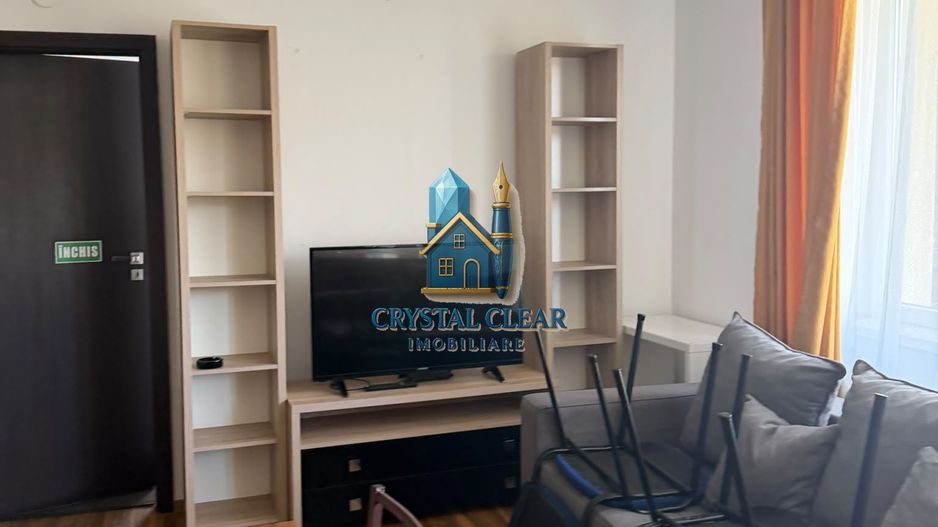 Apartament - Penthouse 4 camere - zona 7 noiembrie - Poză 2