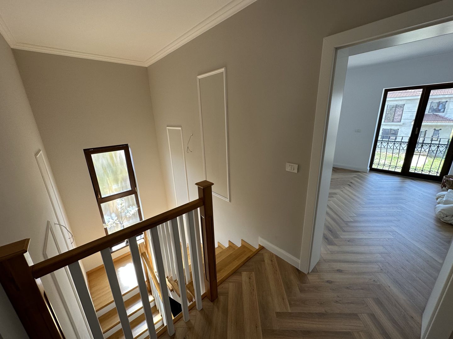 Duplex despartit prin spatiu tehnic  - teren 500mp - Poză 22