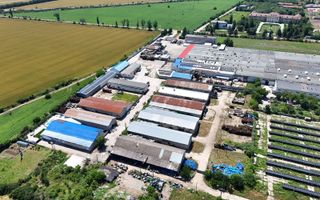 Proprietate industrială de vânzare în Caracal | Teren 18.232 mp - Poză 2