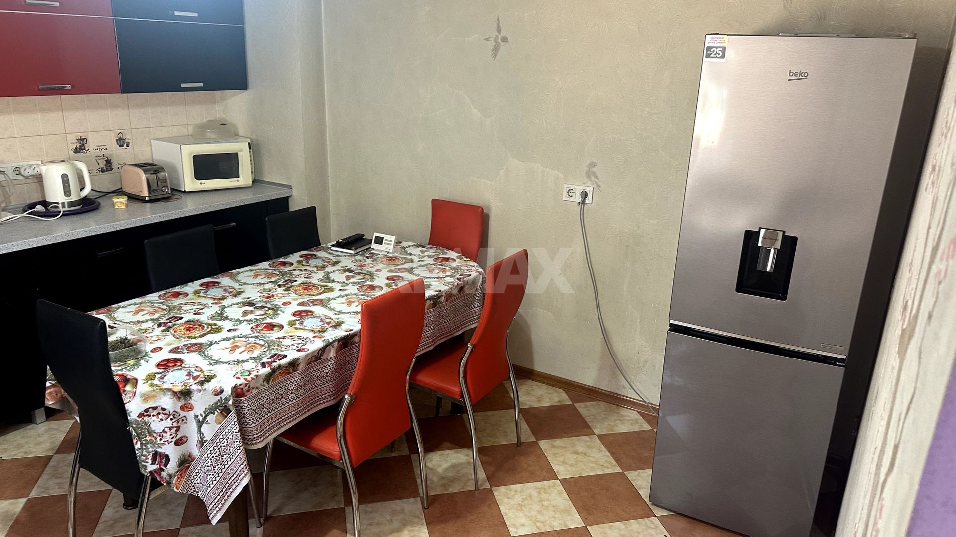 Se oferă spre închiriere casă în sectorul botanica - Poză 2