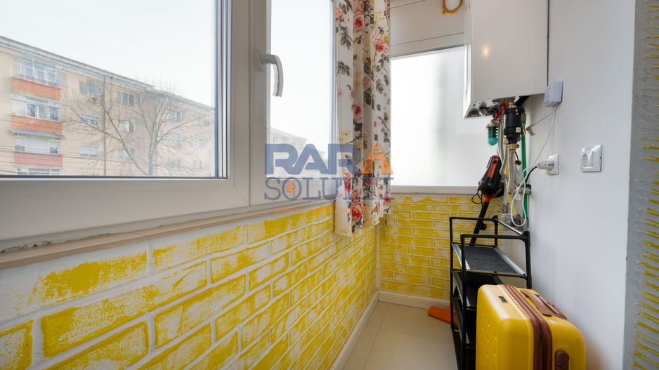 Apartament spațios cu 4 camere - renovat modern, mobilat și utilat - Poză 6