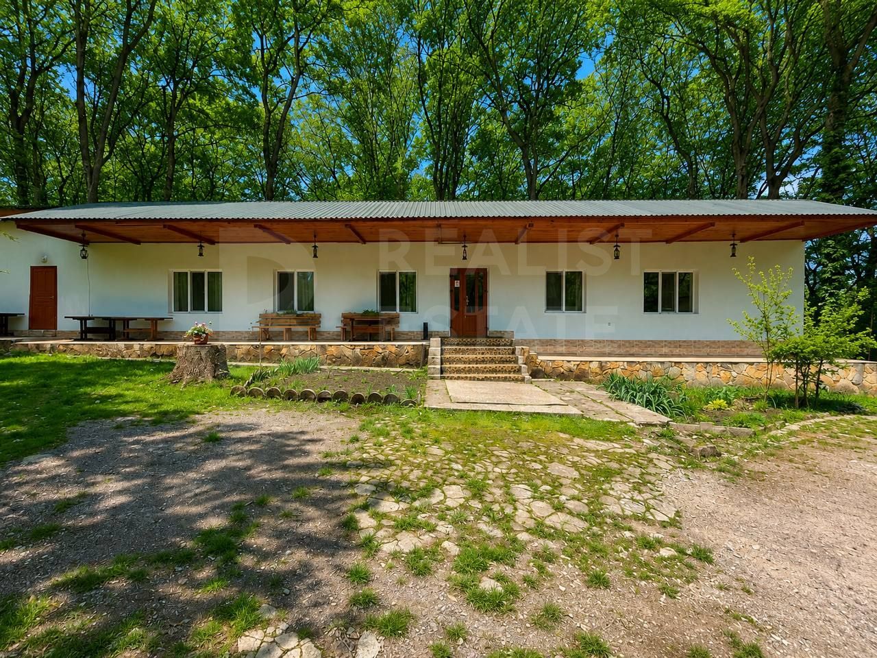 Vânzare, spațiu comercial 285 mp, com. Risipeni, r-nul Fălești - Poză 9