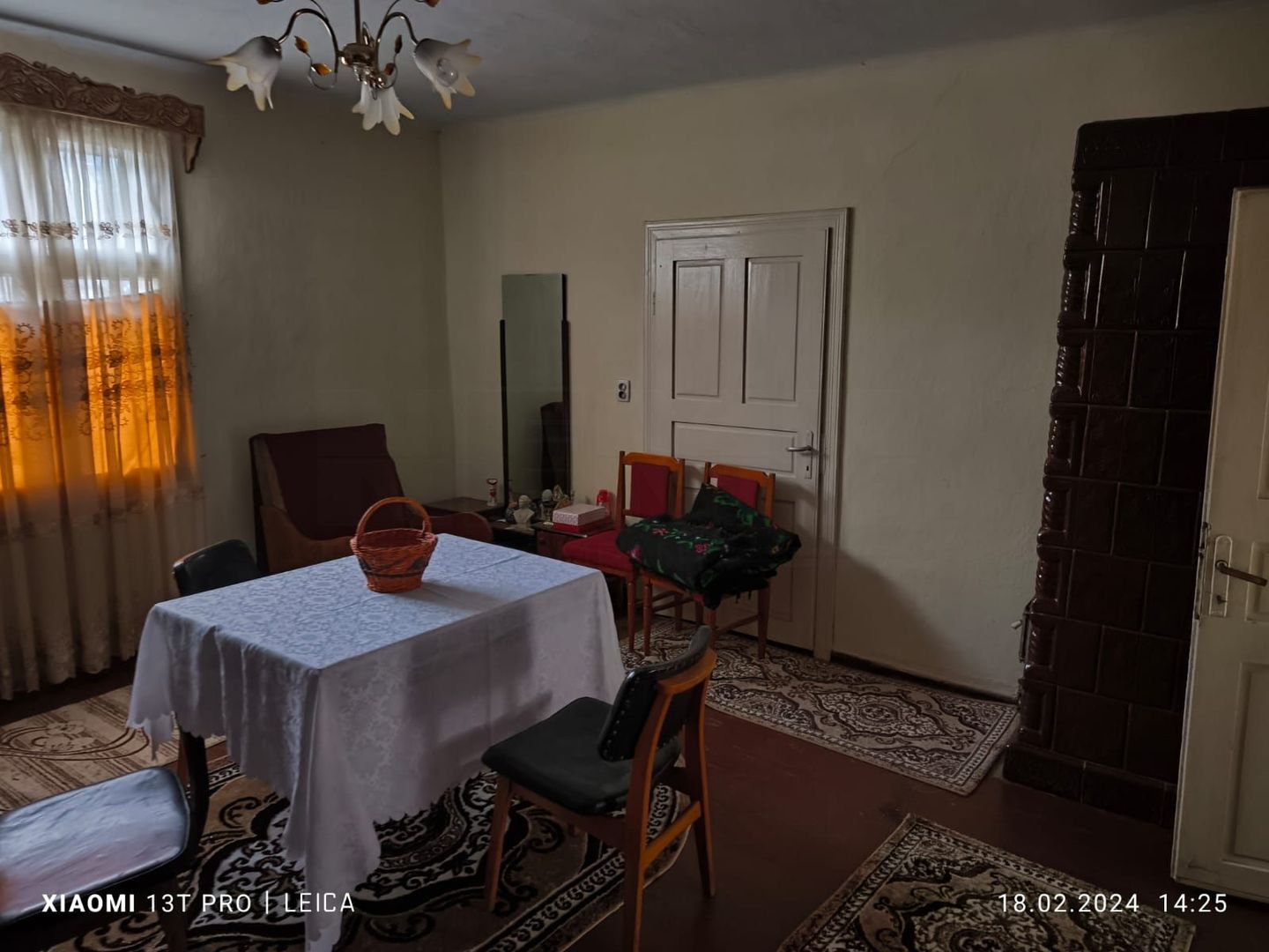 CASA DE VANZARE + ANEXE 2500 MP / PUTNA - Poză 5