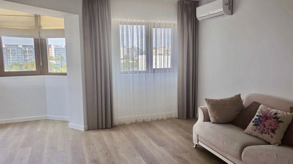 Exclusivitate - Apartament 3 camere, 92 mp - Faleza Dunarii - Poză 2