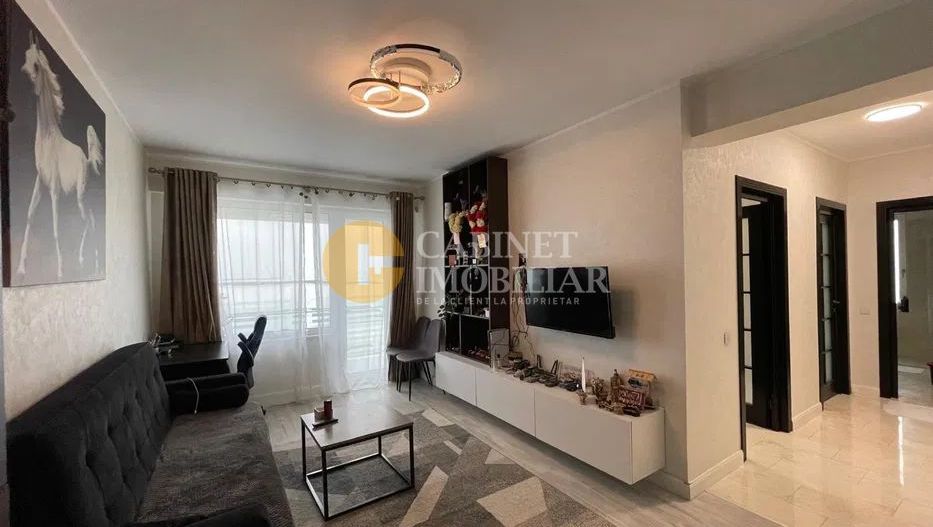 Apartament de vis în Copou – spațios, luminos, perfect poziționat! - Poză 1