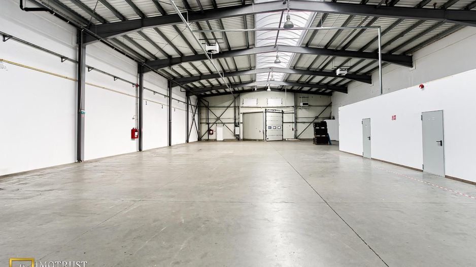 Hala industrială de vânzare, 853 mp – Acces A1, zona logistică Arad - Poză 2