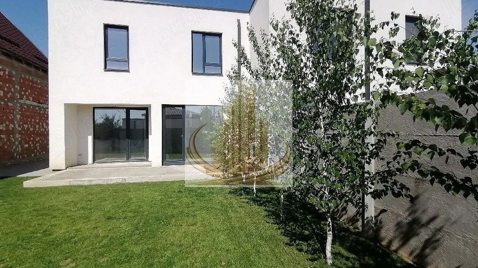 Casa aproape de scoala, gradinita, liceu, 4 camere, asfalt, toate utilitatile - Poză 6