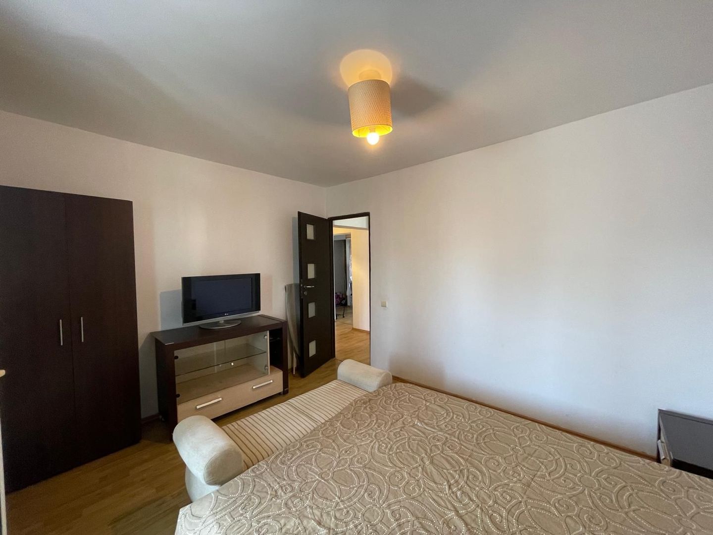 AP. 3 CAMERE TIMPURI NOI, CENTRALA, BUCATARIE INCHISA, METROU 10 MIN - Poză 2