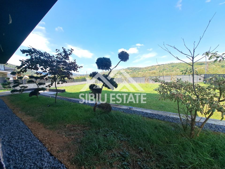 Casa Sibiu Cisnadioara, garaj, piscina, terase panoramice - Poză 40
