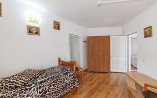 De inchiriat CASA spatioasa si curte proprie Gavana -Alunului - Poză 18