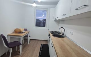 Vând apartament, strada Colinei, 3 camere - Poză 8