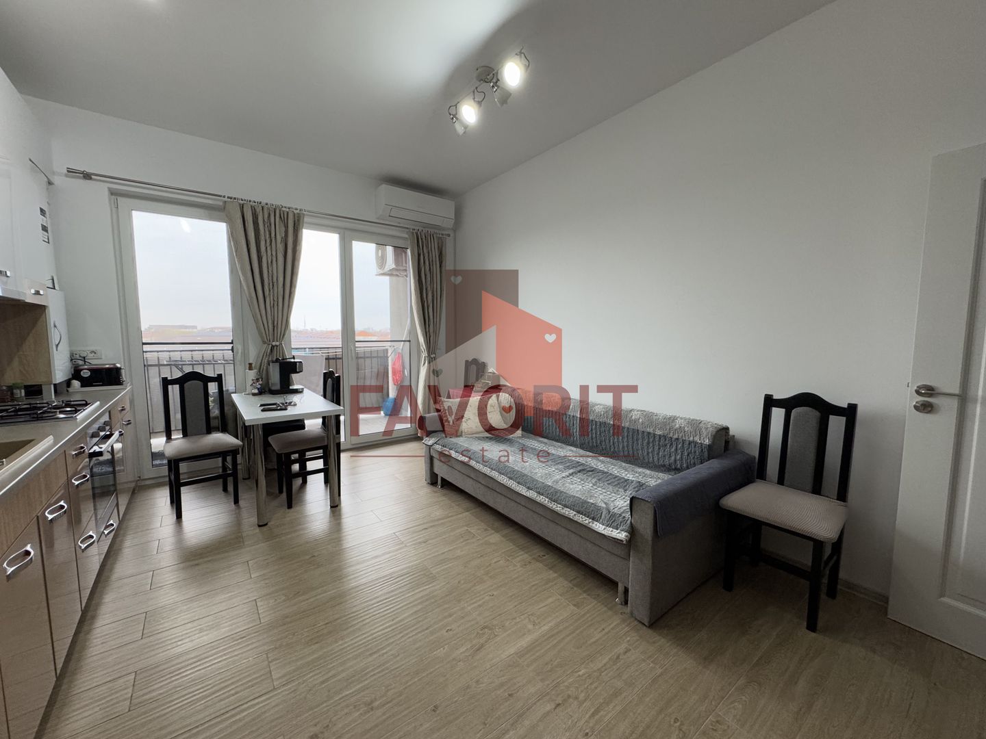 Etaj intermediar. Mobilat si utilat. Loc de parcare - Poză 1