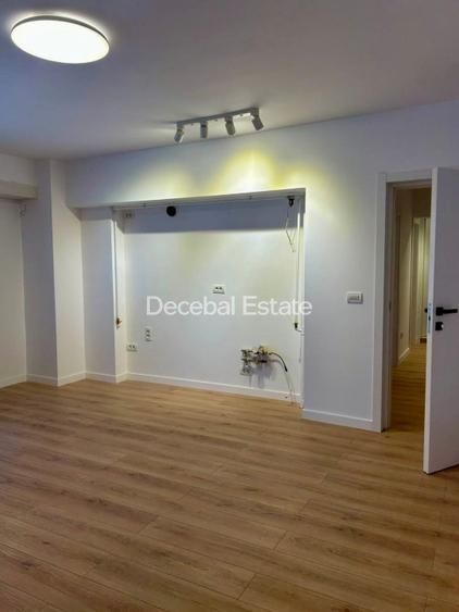 3 Camere Zona Decebal Decomandat Complet Renovat Bloc 1987 - Poză 5