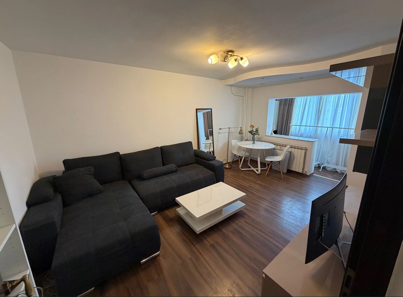 AP. 3 CAMERE- OBOR, PET-FRIENDLY, MOBILAT/UTILAT MODERN, CURAT - Poză 1