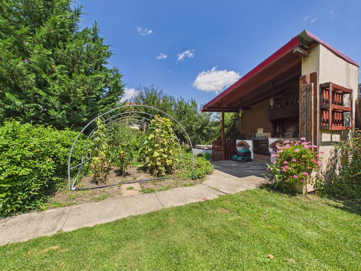 Vilă 10 camere + spațiu comercial | teren 1.300 mp | Otopeni 23 August - Poză 27
