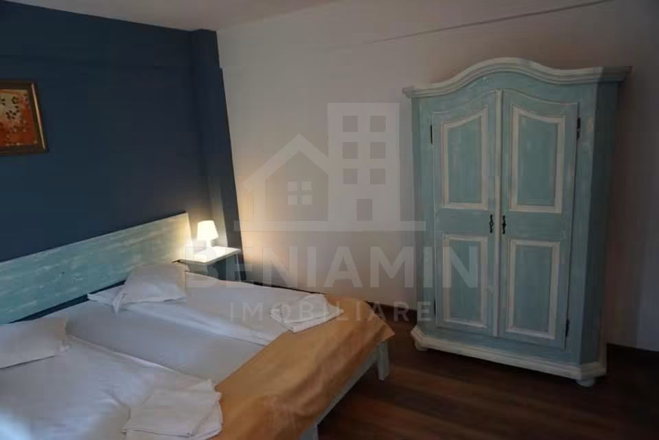 Pensiune Moieciu - 3000mp Teren - 12 Camere Plus Restaurant - Brasov - Poză 5
