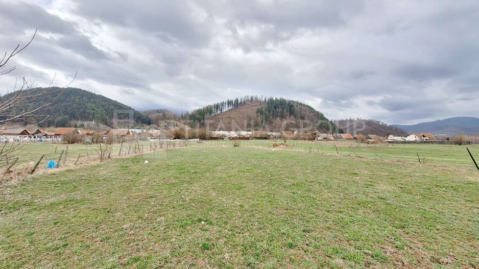 Teren intravilan cu priveliste in Rasnov, 1180 mp, COMISION 0 - Poză 1