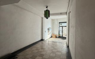 Garsoniera  | Vedere catre bulevard  |  Kogalniceanu - Cismigiu - Poză 9