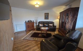 Apartament 2 Camere M-uri, Vedere spre Catedrala, Complet Renovat - Poză 9