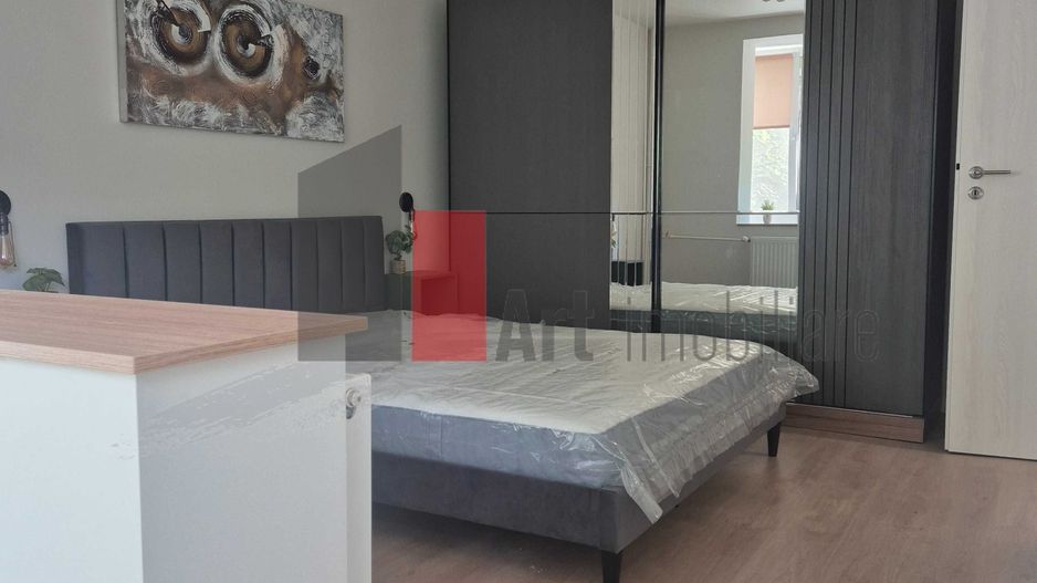 Inchiriez apartament 4 camere, complet renovat, - Poză 5