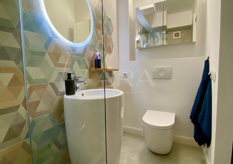 Garsonieră de lux în zonă centrală, finisaje premium - Poză 5