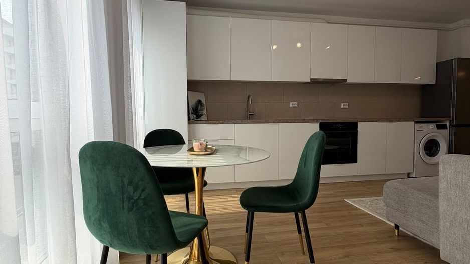 Apartament 2 camere, balcon, etaj intermediar, garaj, zona Eroilor - Poză 8