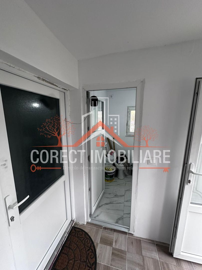 Casa de vanzare - Jelna - - Poză 9