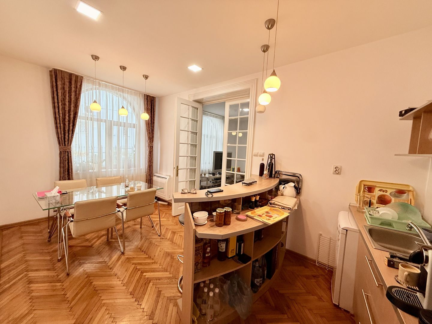 Piata Unirii Fantani Vila  500 mp utili curte 204 mp - Poză 13