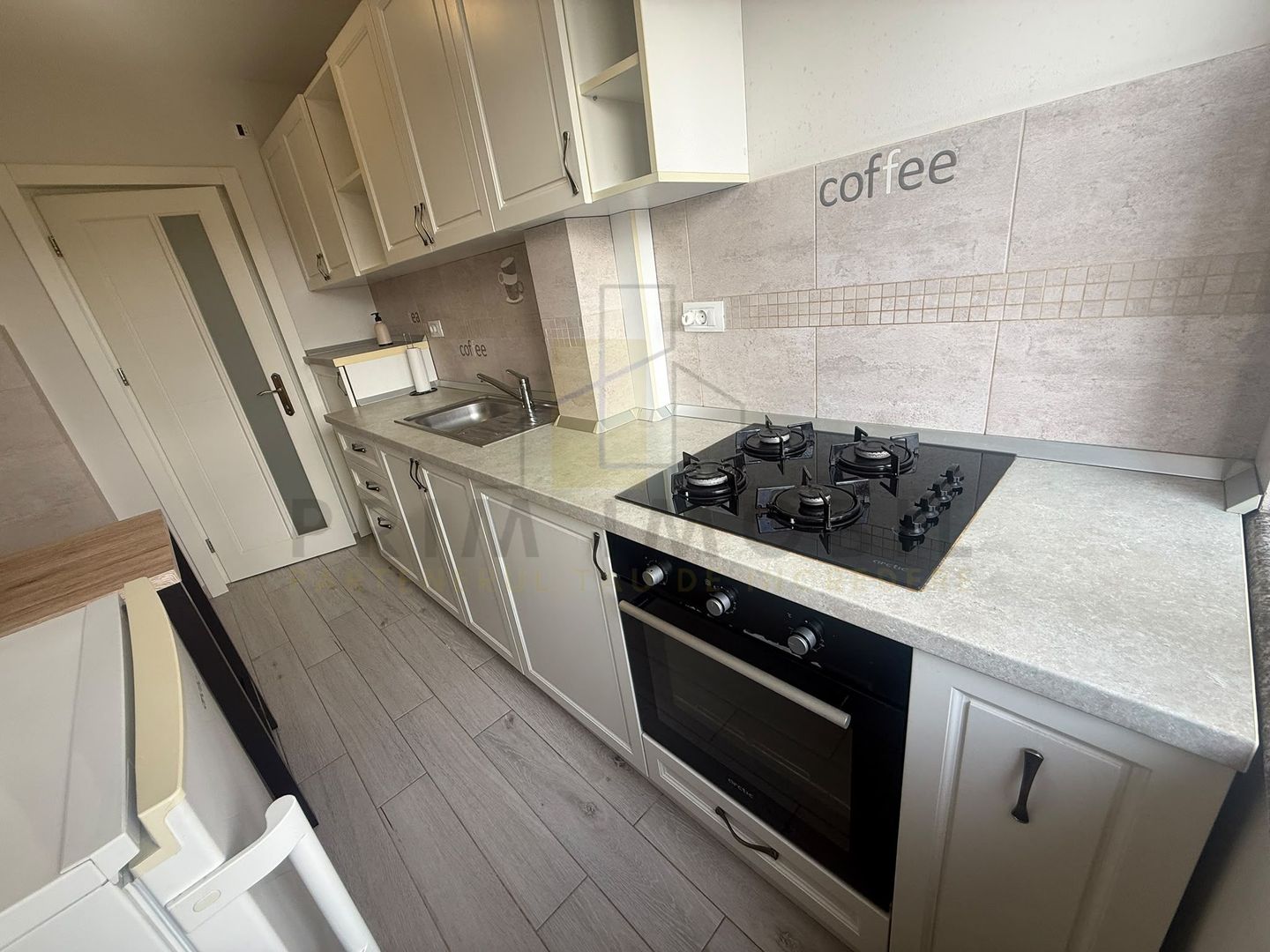 Apartament 2 camere, Hala Centrala, etaj 8, vedere panoramica, renovat - Poză 14