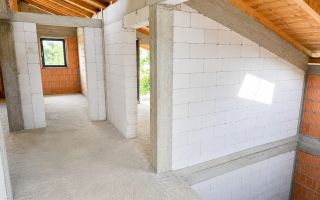 Casă P+M la Roșu - Teren 683 mp - Tăriceni/Șirna - Comision 0% - Poză 8