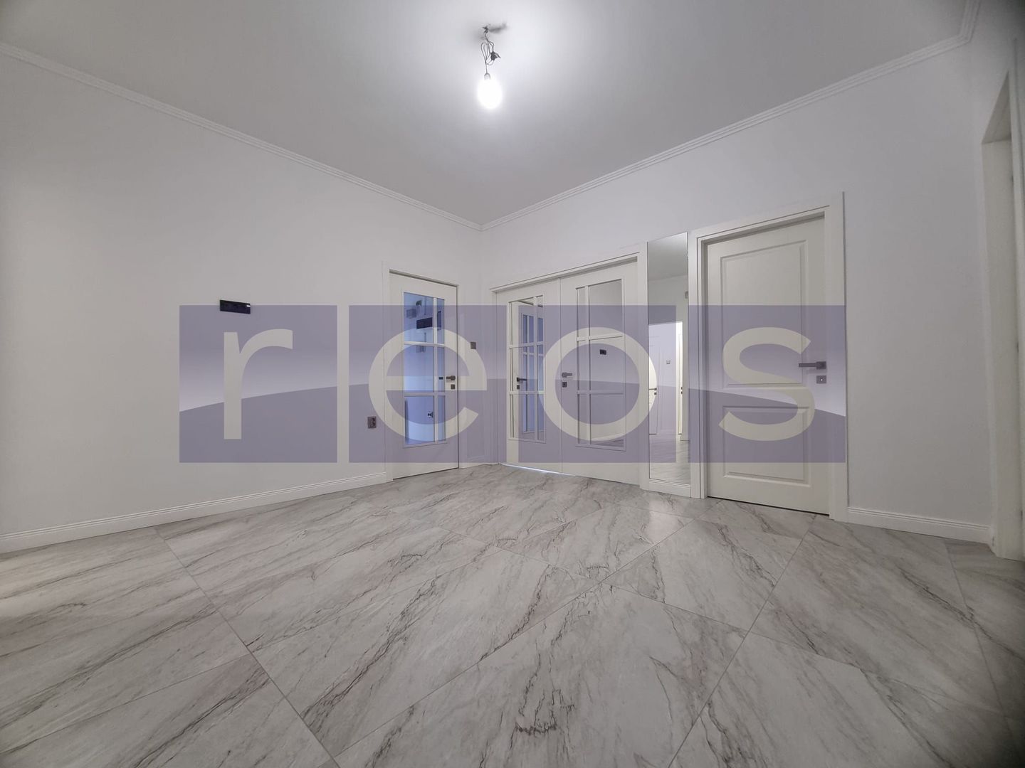 VANZARE - 3- CAMERE IN VILA INTERBELICA -TINERETULUI - Poză 3