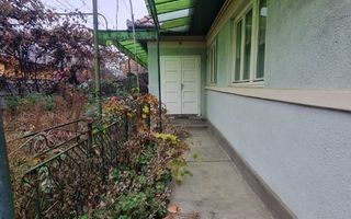 Casă cu teren de 1.000 m² – utilități complete, ideală pentru renovare - Poză 6