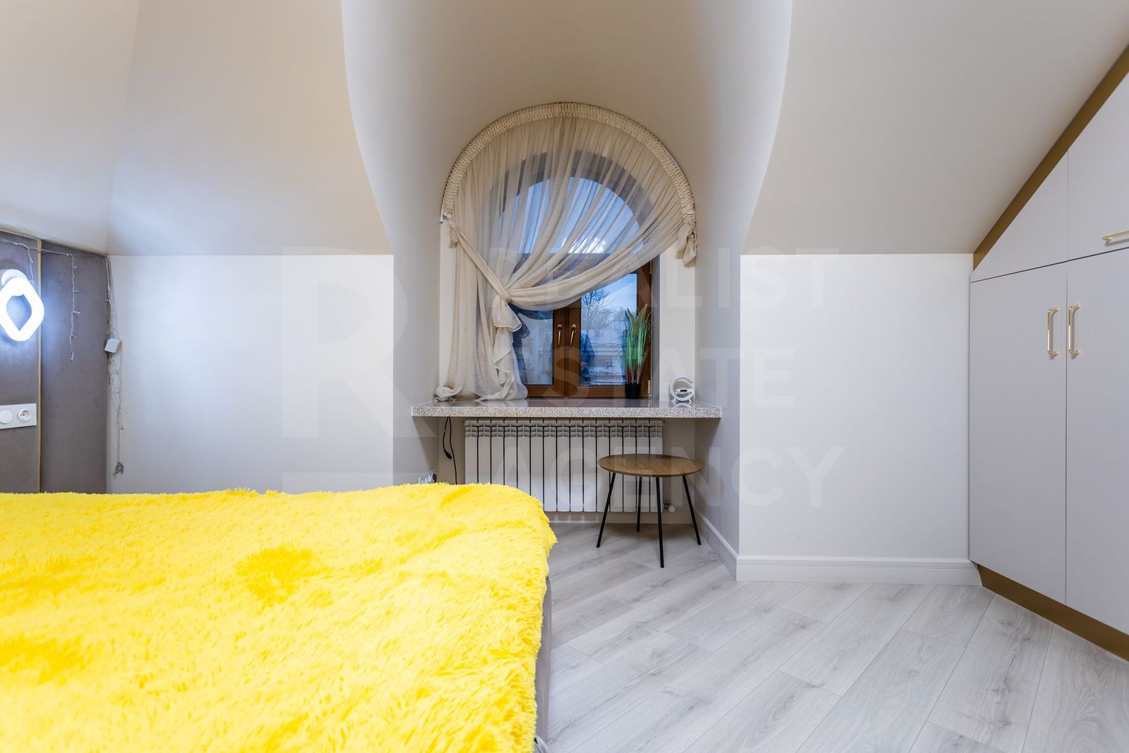 Vânzare, casă, 3 nivele, 300 mp+7,2 ari, str. Chișinău, Cricova - Poză 41